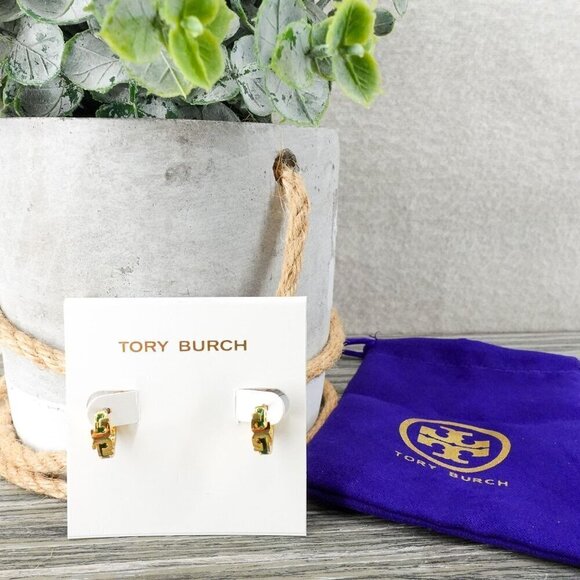 Tory Burch Serif-T Enamel Huggie Hoop Earrings Green OS - Picture 2 of 12